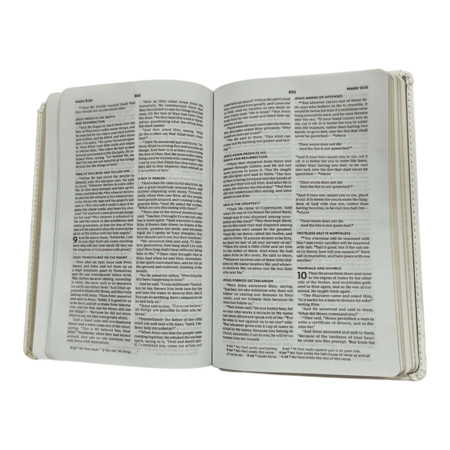 NKJV Bride's Wedding Day Bible, White Leathersoft, Red Letter, Comfort Print, Wedding Keepsake with Photo Insert & Presentation Pages, ISBN 9780785225843