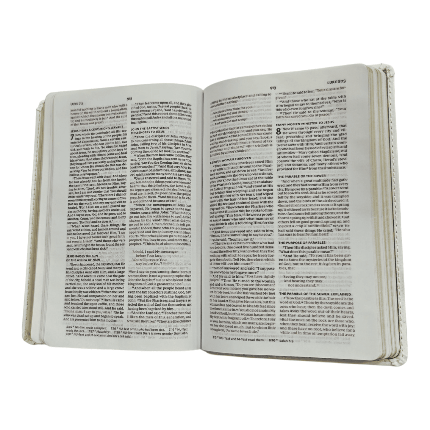 NKJV Bride's Wedding Day Bible, White Leathersoft, Red Letter, Comfort Print, Wedding Keepsake with Photo Insert & Presentation Pages, ISBN 9780785225843