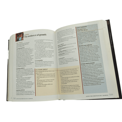 CLC Bible Companion, Flexicover Full-Color Edition - All-in-One Reference Guide to Knowing Jesus, Bible Overview, and Christian Living (ISBN: 9781936143238)