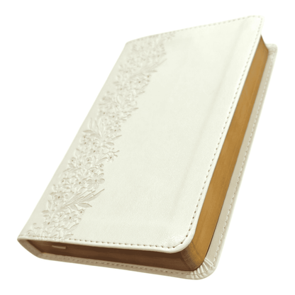 KJV Bride's Wedding Day Bible, Pink Leathersoft with Embellished Design - Elegant King James Version Holy Bible with Wedding Vows, Devotionals, and Promises for the Bride (ISBN: 9780785225836)