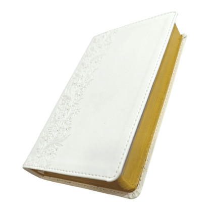 NKJV Bride's Wedding Day Bible, White Leathersoft, Red Letter, Comfort Print, Wedding Keepsake with Photo Insert & Presentation Pages, ISBN 9780785225843