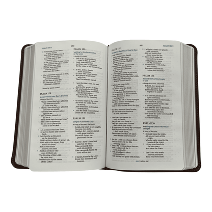 NKJV Compact Bible, Maclaren Series, Leathersoft, Brown, Comfort Print, ISBN 9780785250852