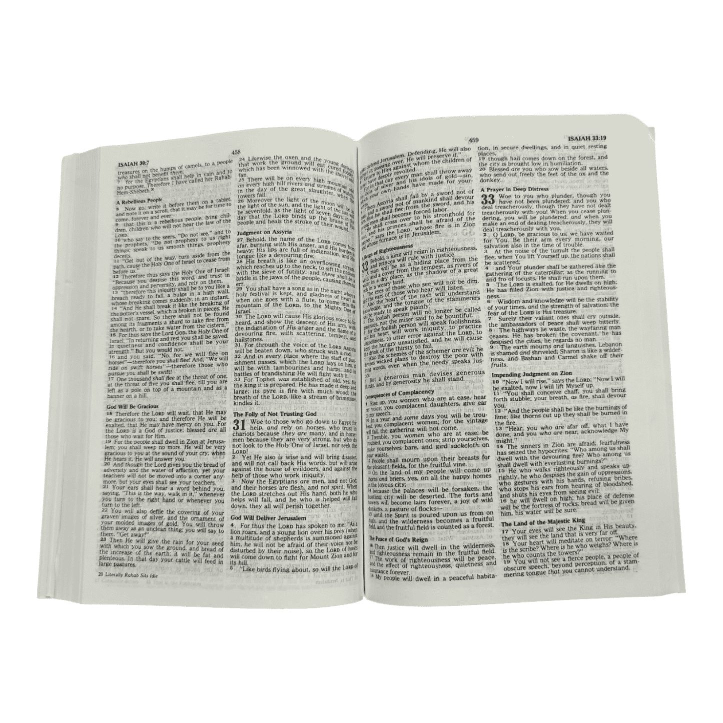 NKJV Bible with Dictionary and Concordance, Hardcover, Black, Red Letter Edition: Complete Study Bible for Deepening Your Understanding of Scripture