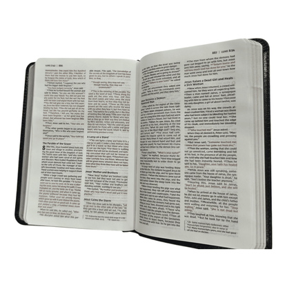 NIV Thinline Bible Compact: Portable New International Version, Softcover, Navy Blue
